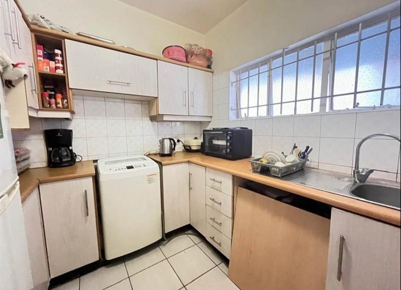1 Bedroom Property for Sale in Esplanade KwaZulu-Natal