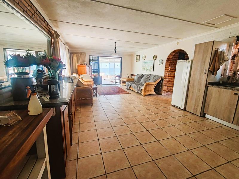 5 Bedroom Property for Sale in Beacon Rocks KwaZulu-Natal