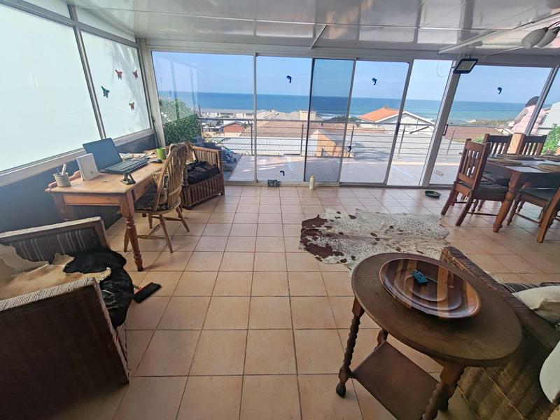 5 Bedroom Property for Sale in Beacon Rocks KwaZulu-Natal