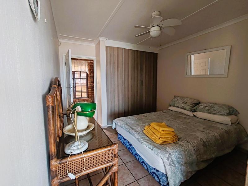 5 Bedroom Property for Sale in Beacon Rocks KwaZulu-Natal