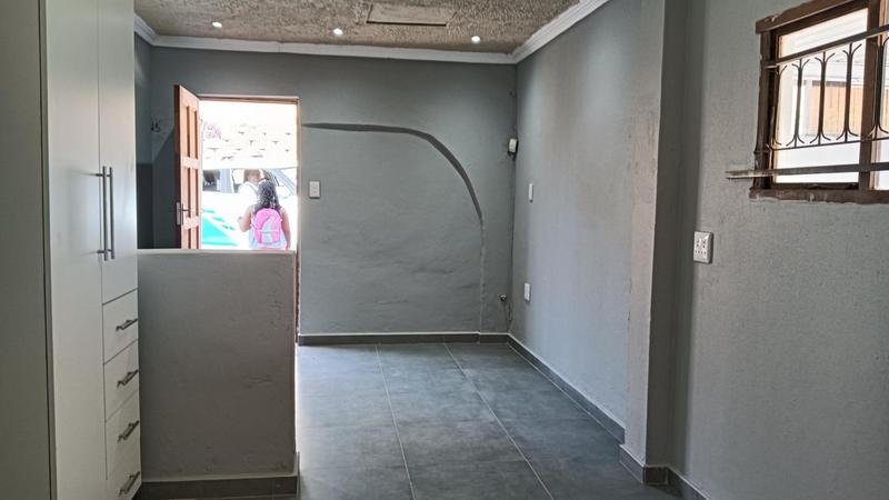 To Let 1 Bedroom Property for Rent in Berkshire Downs KwaZulu-Natal