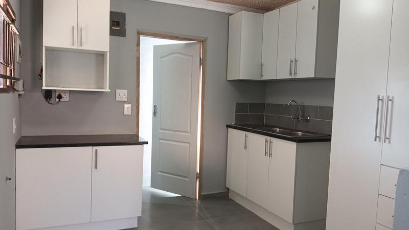To Let 1 Bedroom Property for Rent in Berkshire Downs KwaZulu-Natal