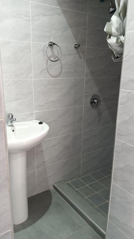 To Let 1 Bedroom Property for Rent in Berkshire Downs KwaZulu-Natal