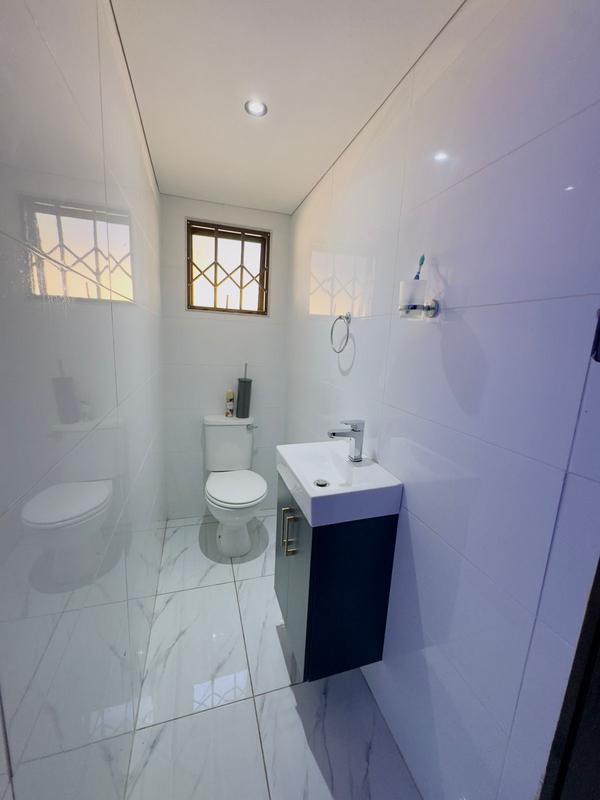 To Let 2 Bedroom Property for Rent in New Germany KwaZulu-Natal