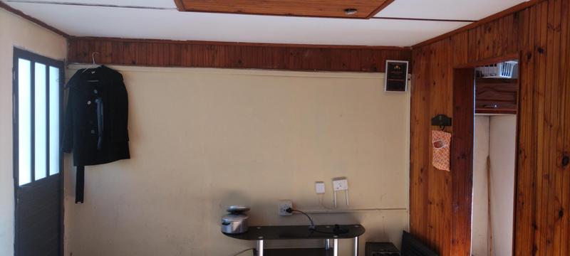 To Let 2 Bedroom Property for Rent in Chesterville KwaZulu-Natal