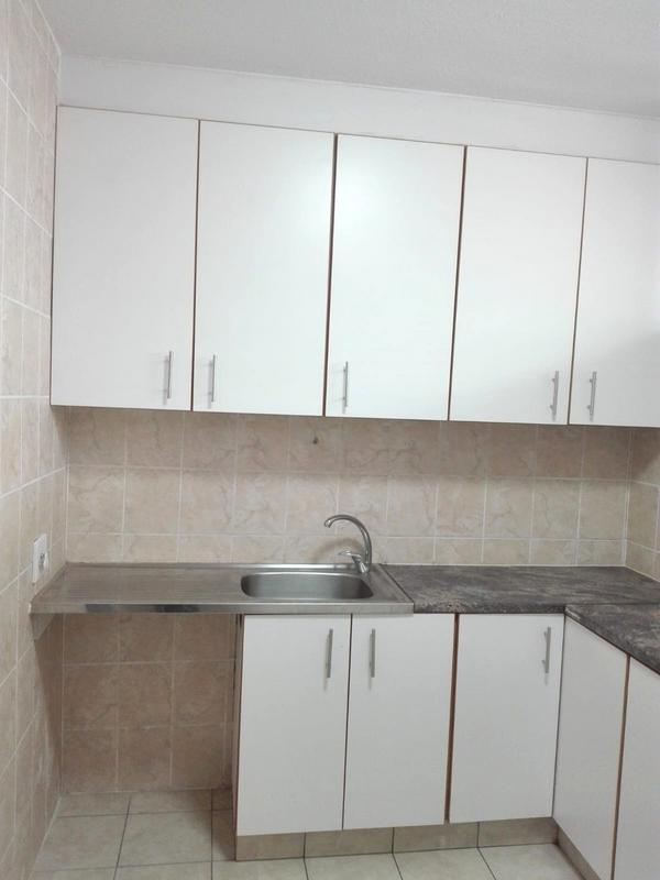 To Let 2 Bedroom Property for Rent in Amanzimtoti KwaZulu-Natal