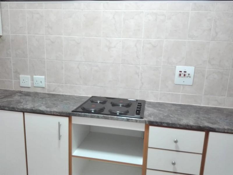 To Let 2 Bedroom Property for Rent in Amanzimtoti KwaZulu-Natal