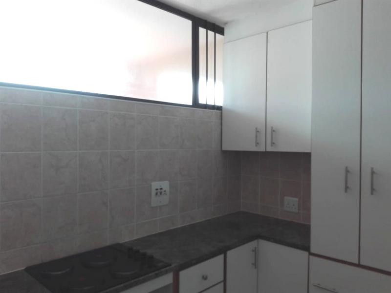 To Let 2 Bedroom Property for Rent in Amanzimtoti KwaZulu-Natal