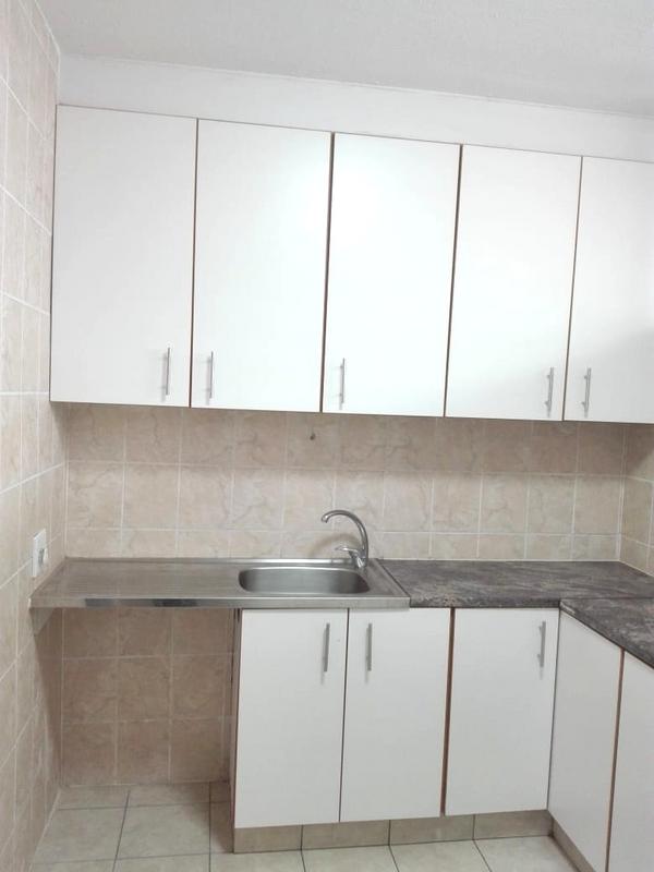 To Let 2 Bedroom Property for Rent in Amanzimtoti KwaZulu-Natal