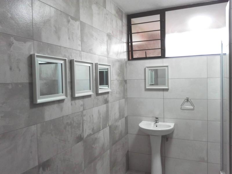 To Let 2 Bedroom Property for Rent in Amanzimtoti KwaZulu-Natal