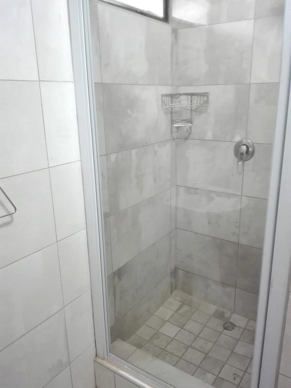 To Let 2 Bedroom Property for Rent in Amanzimtoti KwaZulu-Natal