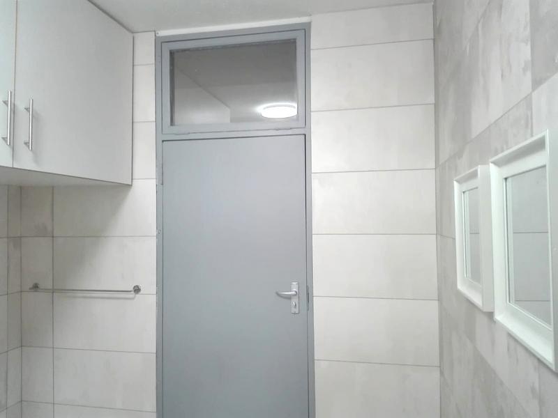 To Let 2 Bedroom Property for Rent in Amanzimtoti KwaZulu-Natal