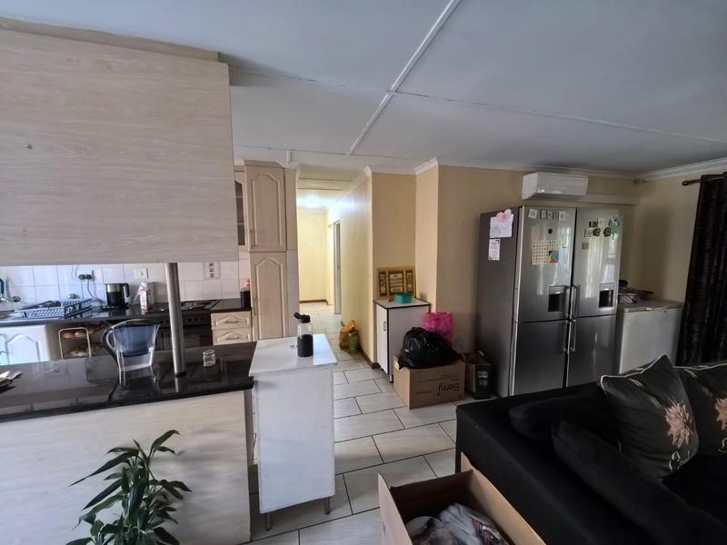 To Let 3 Bedroom Property for Rent in Sherwood KwaZulu-Natal