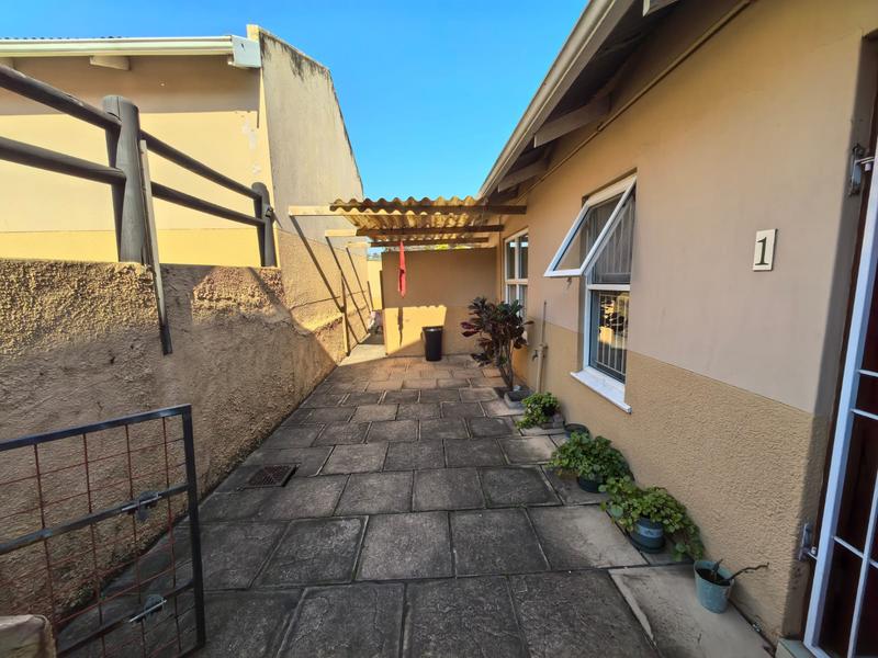 To Let 3 Bedroom Property for Rent in Sherwood KwaZulu-Natal