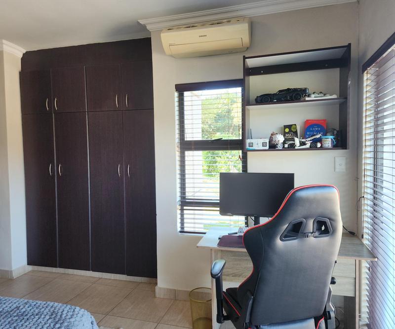 4 Bedroom Property for Sale in Seaward Estate KwaZulu-Natal