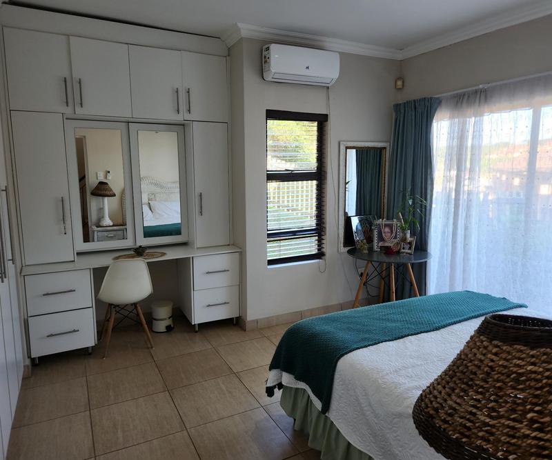 4 Bedroom Property for Sale in Seaward Estate KwaZulu-Natal