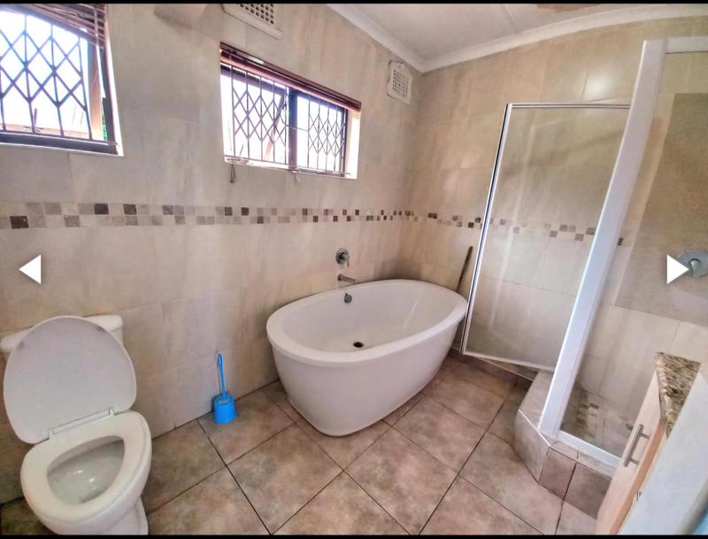 To Let 3 Bedroom Property for Rent in Bluff KwaZulu-Natal