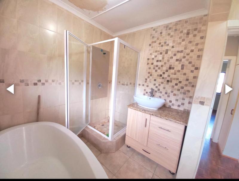 To Let 3 Bedroom Property for Rent in Bluff KwaZulu-Natal