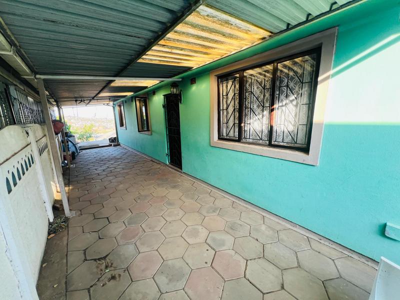 To Let 3 Bedroom Property for Rent in Newlands West KwaZulu-Natal
