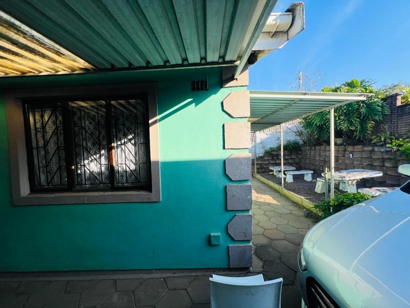 To Let 3 Bedroom Property for Rent in Newlands West KwaZulu-Natal