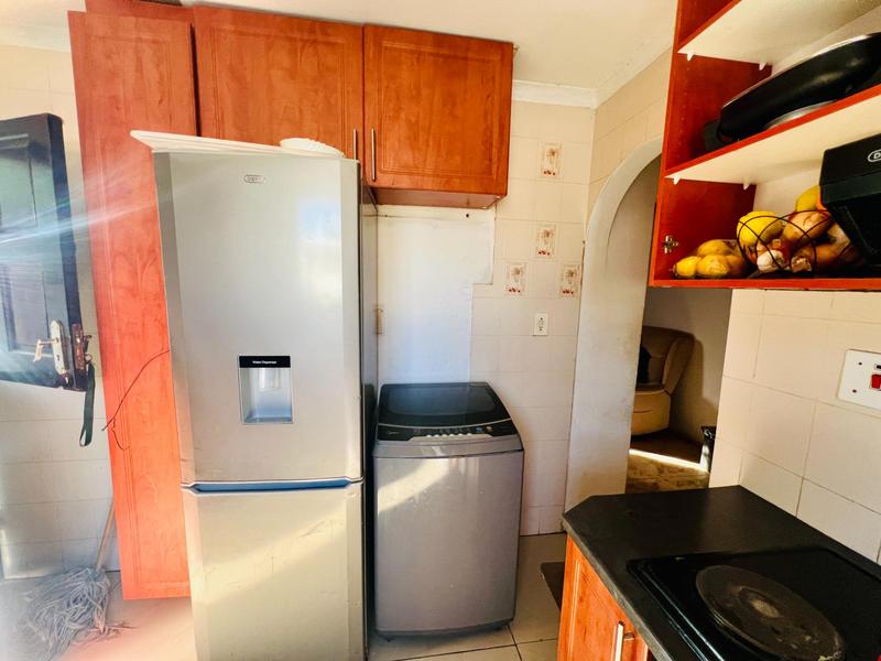 To Let 3 Bedroom Property for Rent in Newlands West KwaZulu-Natal