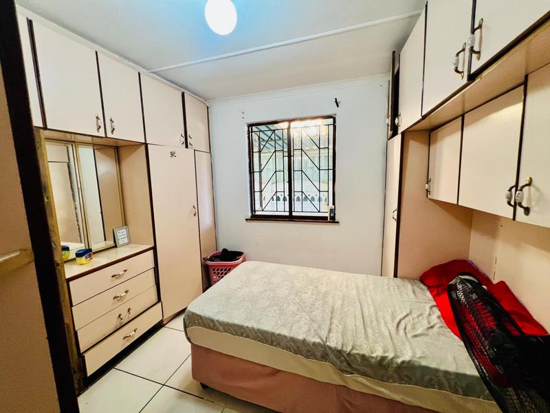 To Let 3 Bedroom Property for Rent in Newlands West KwaZulu-Natal