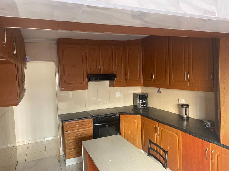 4 Bedroom Property for Sale in Centenary Park KwaZulu-Natal