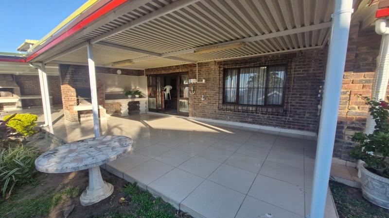 To Let 3 Bedroom Property for Rent in St Michaels On Sea KwaZulu-Natal