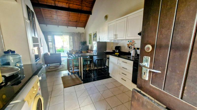 To Let 3 Bedroom Property for Rent in St Michaels On Sea KwaZulu-Natal
