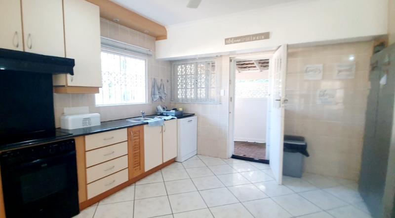3 Bedroom Property for Sale in Umtentweni KwaZulu-Natal