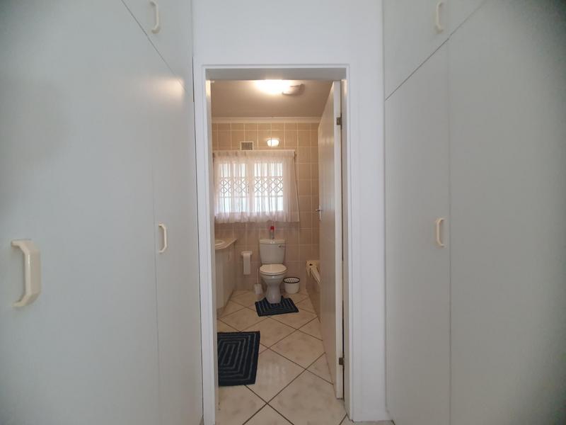 3 Bedroom Property for Sale in Umtentweni KwaZulu-Natal