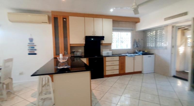 3 Bedroom Property for Sale in Umtentweni KwaZulu-Natal