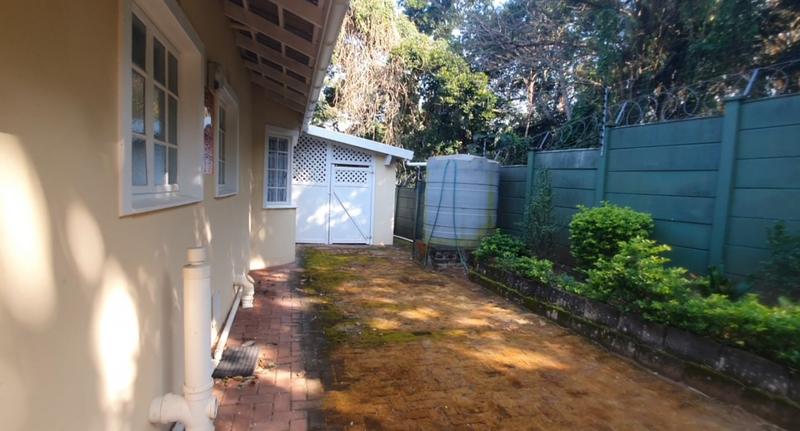 3 Bedroom Property for Sale in Umtentweni KwaZulu-Natal