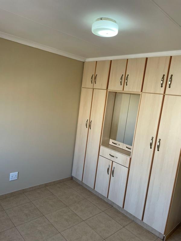 To Let 2 Bedroom Property for Rent in North Beach KwaZulu-Natal