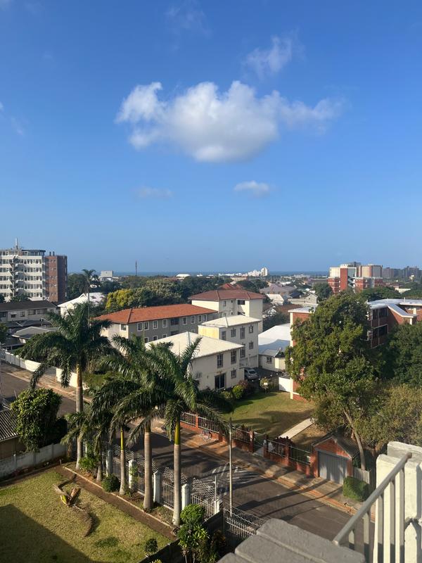 To Let 3 Bedroom Property for Rent in Essenwood KwaZulu-Natal