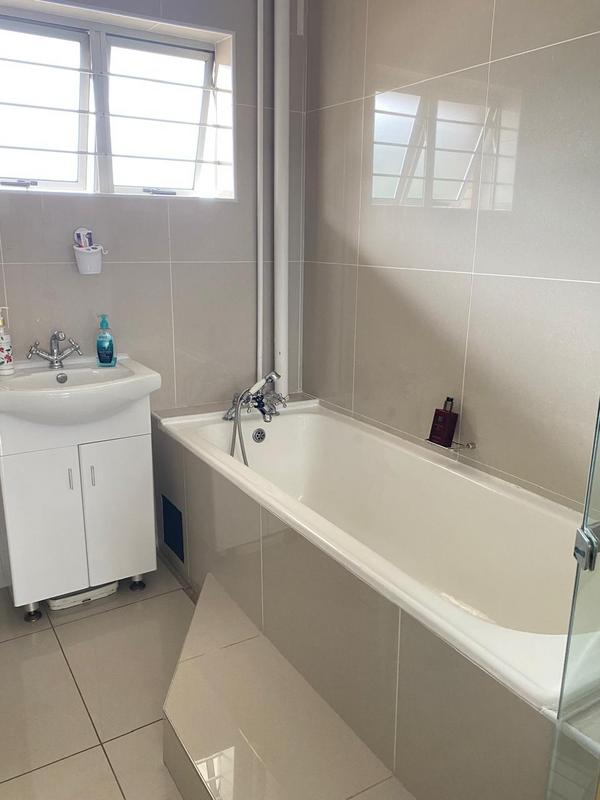 To Let 1 Bedroom Property for Rent in Morningside KwaZulu-Natal