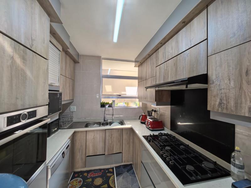2 Bedroom Property for Sale in Essenwood KwaZulu-Natal