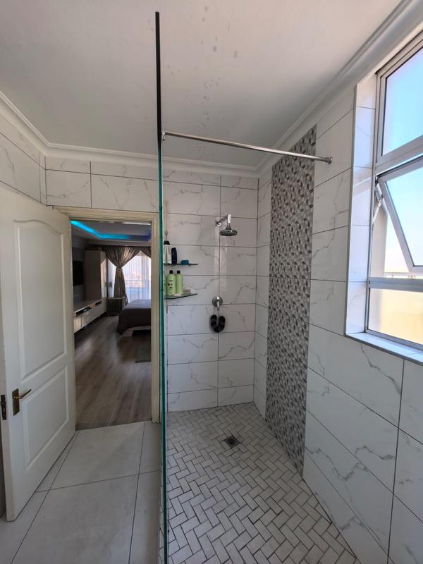 2 Bedroom Property for Sale in Essenwood KwaZulu-Natal