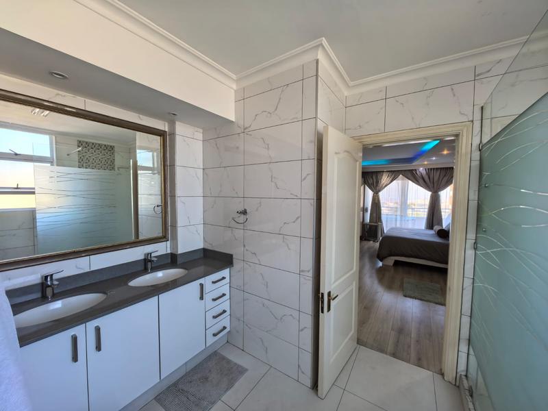 2 Bedroom Property for Sale in Essenwood KwaZulu-Natal