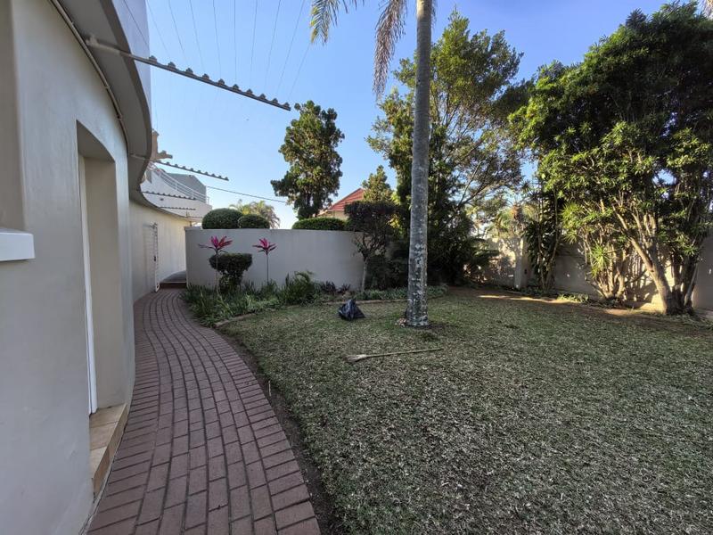 2 Bedroom Property for Sale in Essenwood KwaZulu-Natal