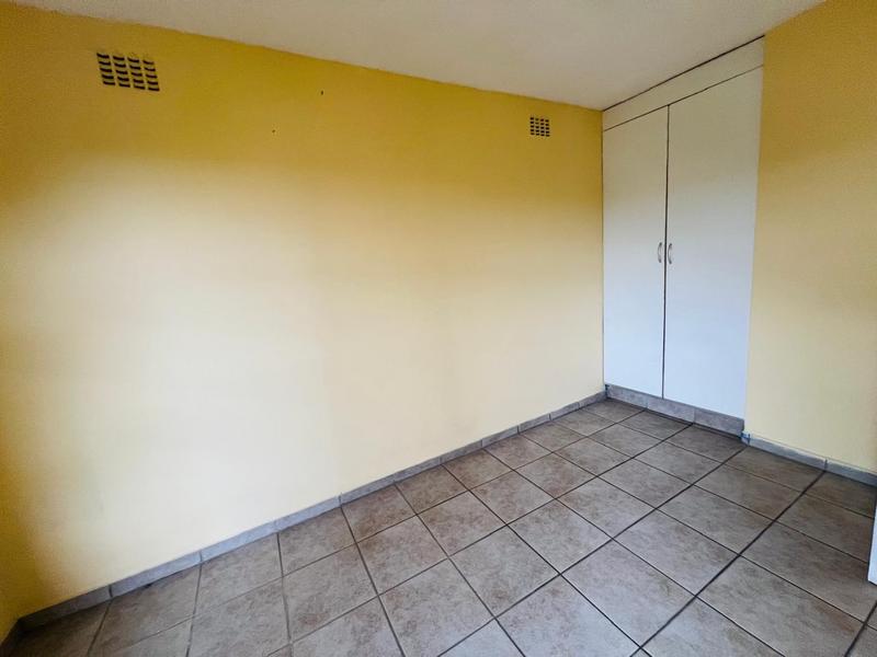 2 Bedroom Property for Sale in Glenmore KwaZulu-Natal
