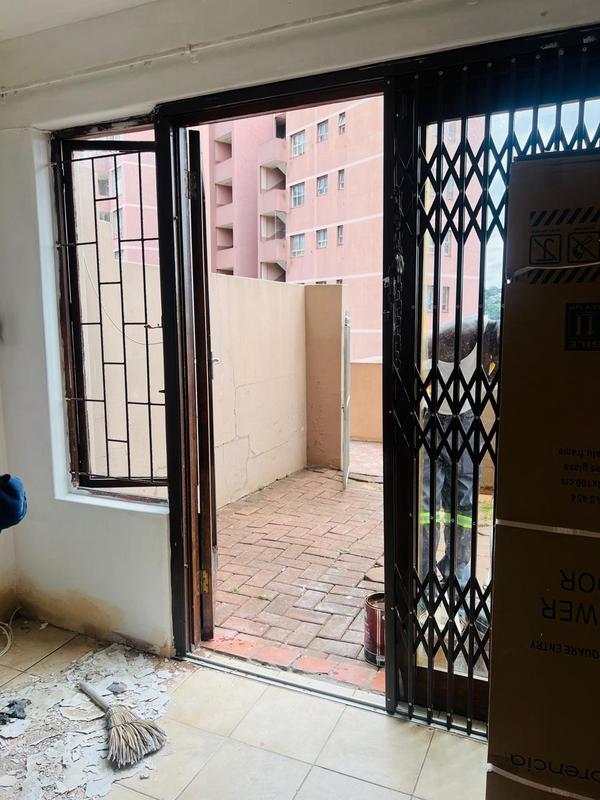 2 Bedroom Property for Sale in Morningside KwaZulu-Natal