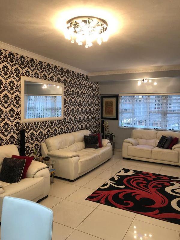 1 Bedroom Property for Sale in Musgrave KwaZulu-Natal
