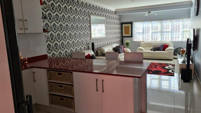 1 Bedroom Property for Sale in Musgrave KwaZulu-Natal