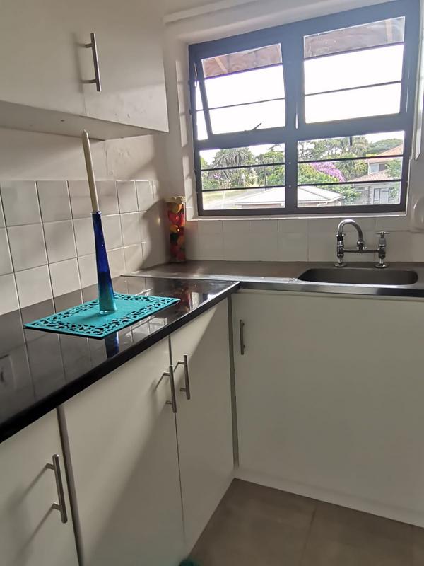 To Let 1 Bedroom Property for Rent in Umkomaas KwaZulu-Natal