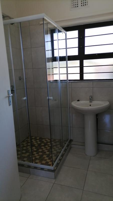 To Let 1 Bedroom Property for Rent in Umkomaas KwaZulu-Natal