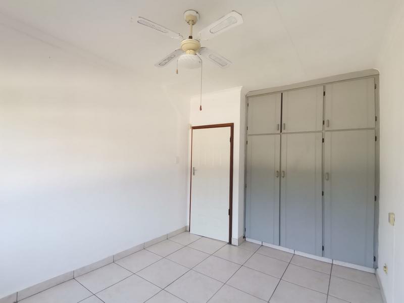 2 Bedroom Property for Sale in Umkomaas KwaZulu-Natal