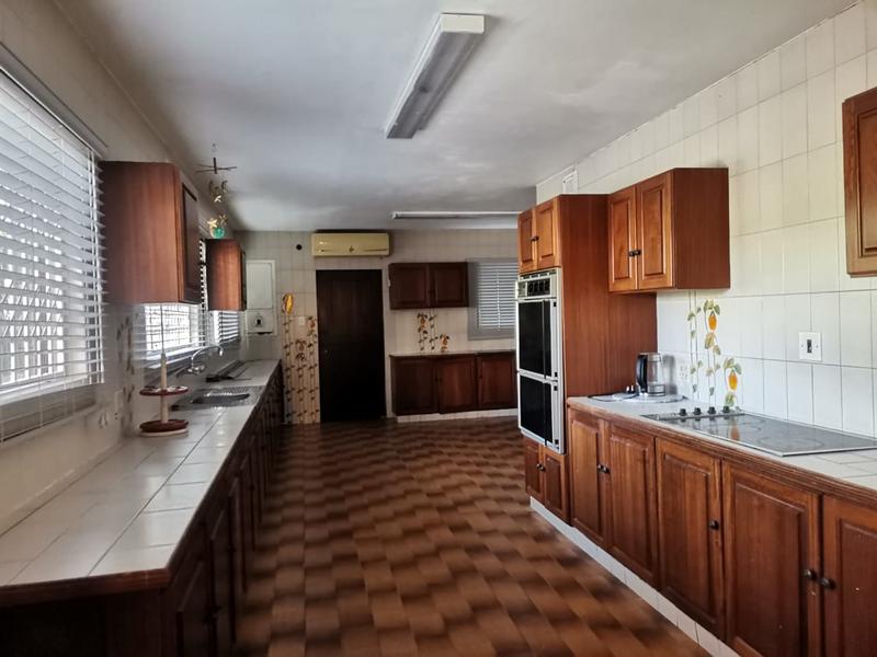 6 Bedroom Property for Sale in Roseneath KwaZulu-Natal
