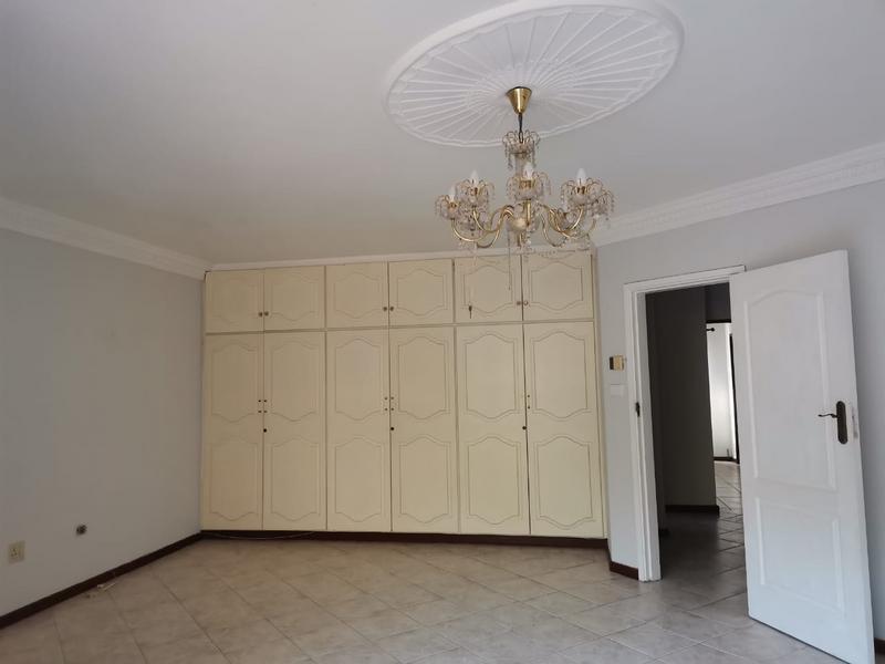 6 Bedroom Property for Sale in Roseneath KwaZulu-Natal