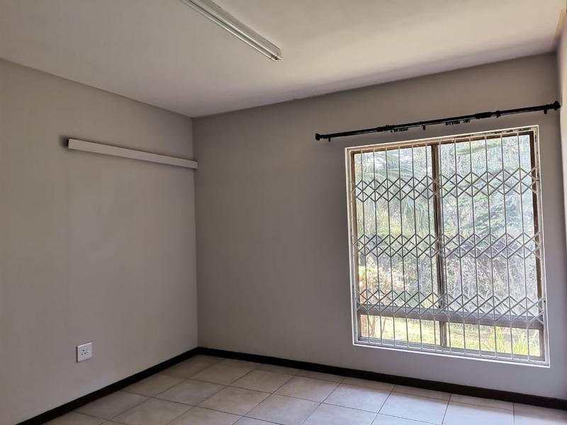 6 Bedroom Property for Sale in Roseneath KwaZulu-Natal